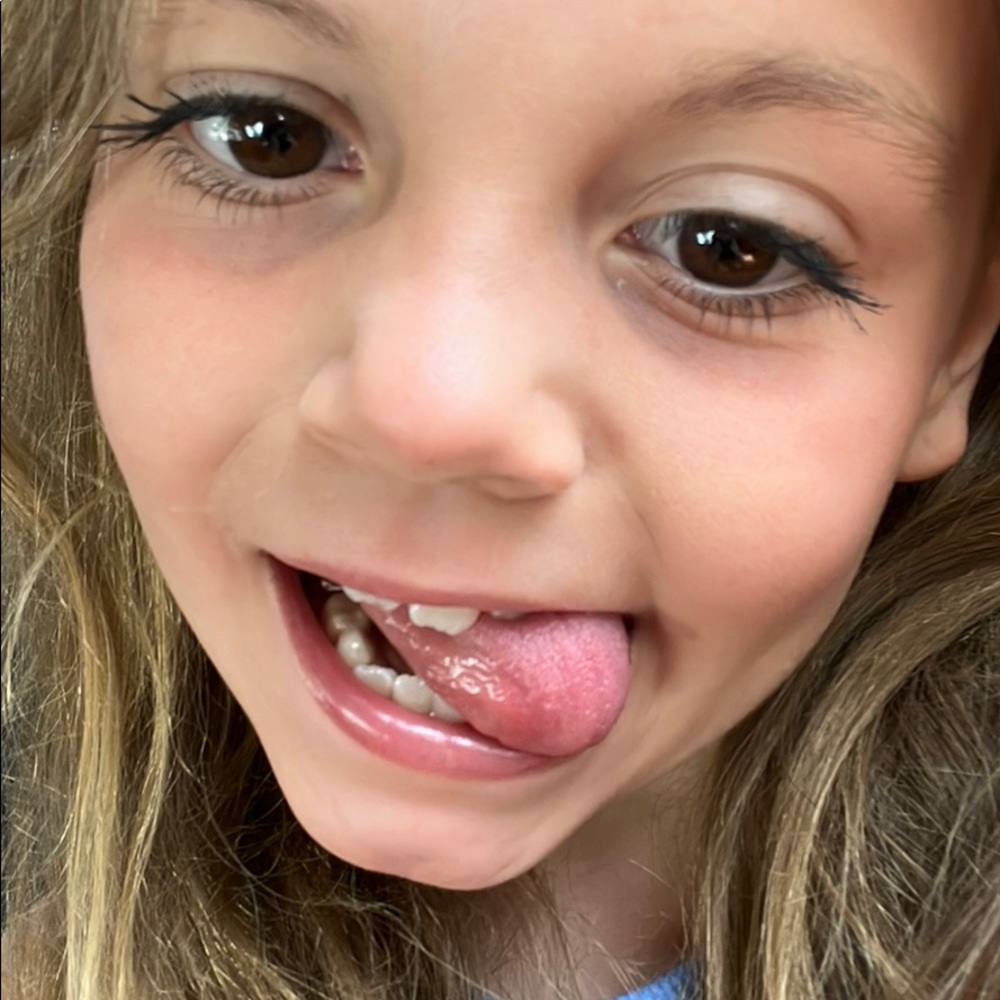 Meet your Posher, Abbrie